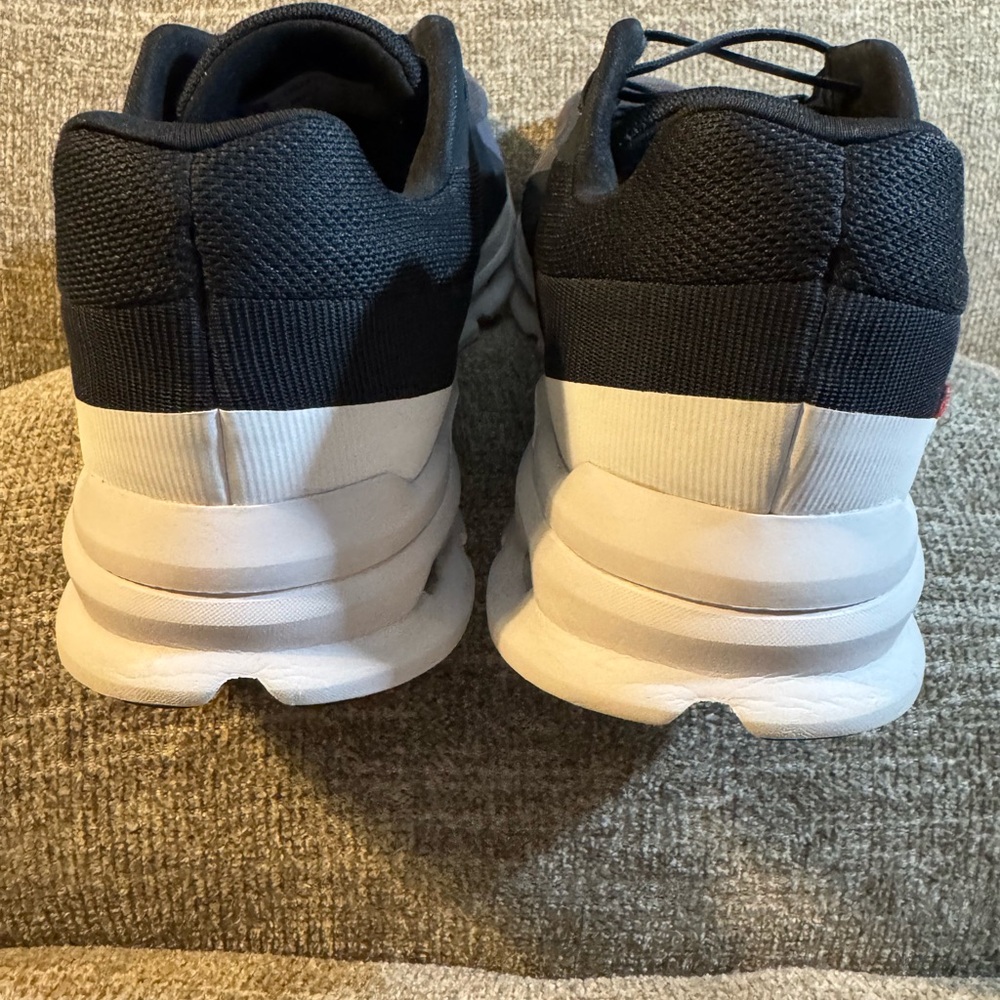 On Cloud Cloudrunner 2 Men’s Black Eclipse/Frost … - image 8